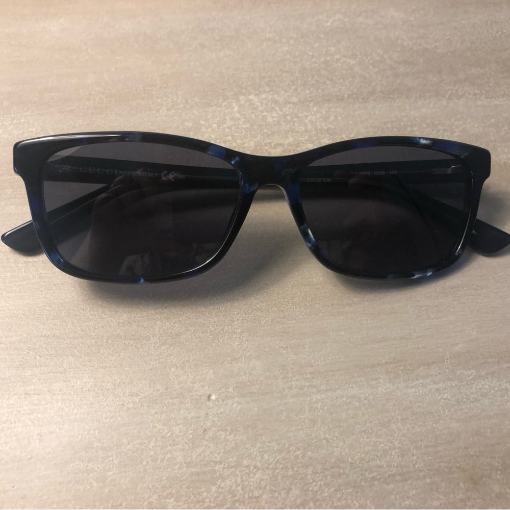 Gucci black sunglasses